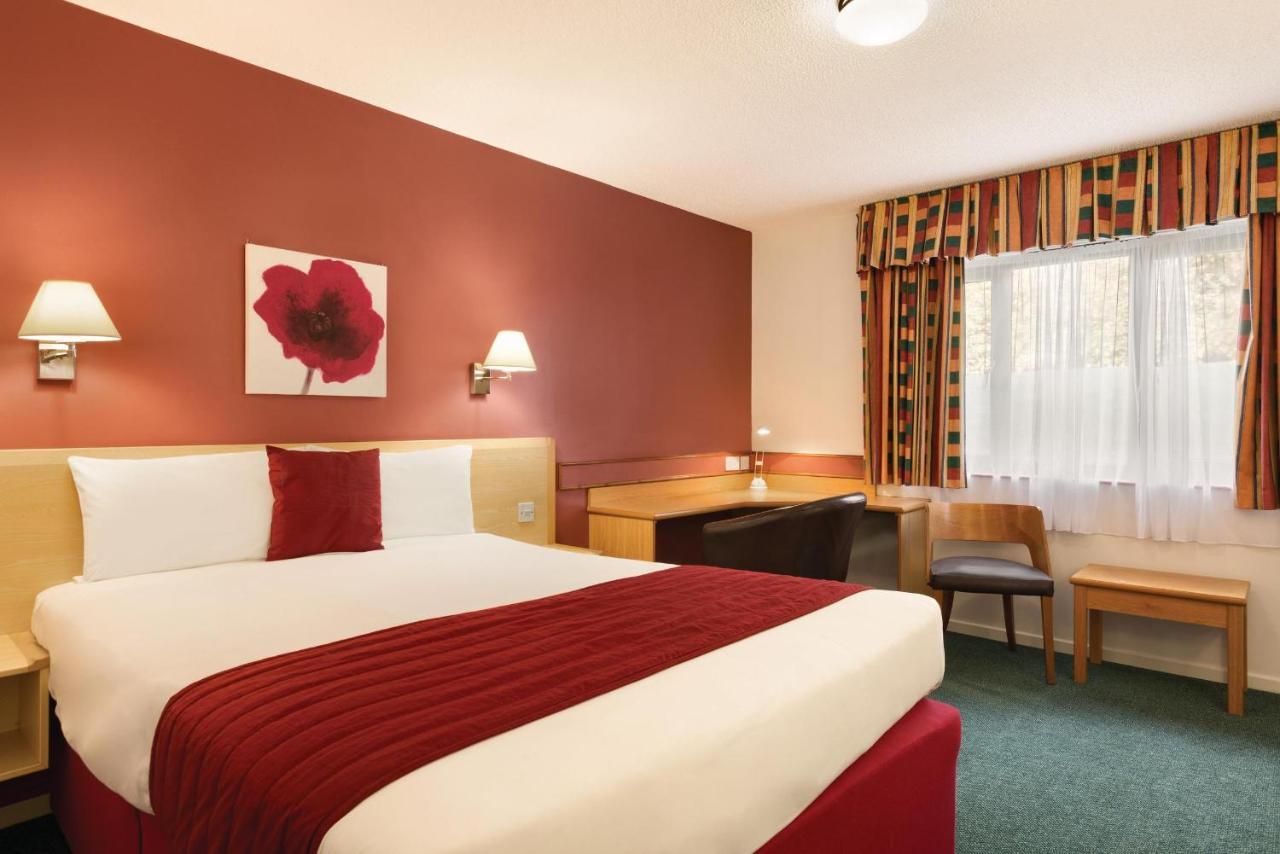 Days Inn Hotel Bradford - Leeds Brighouse Kültér fotó