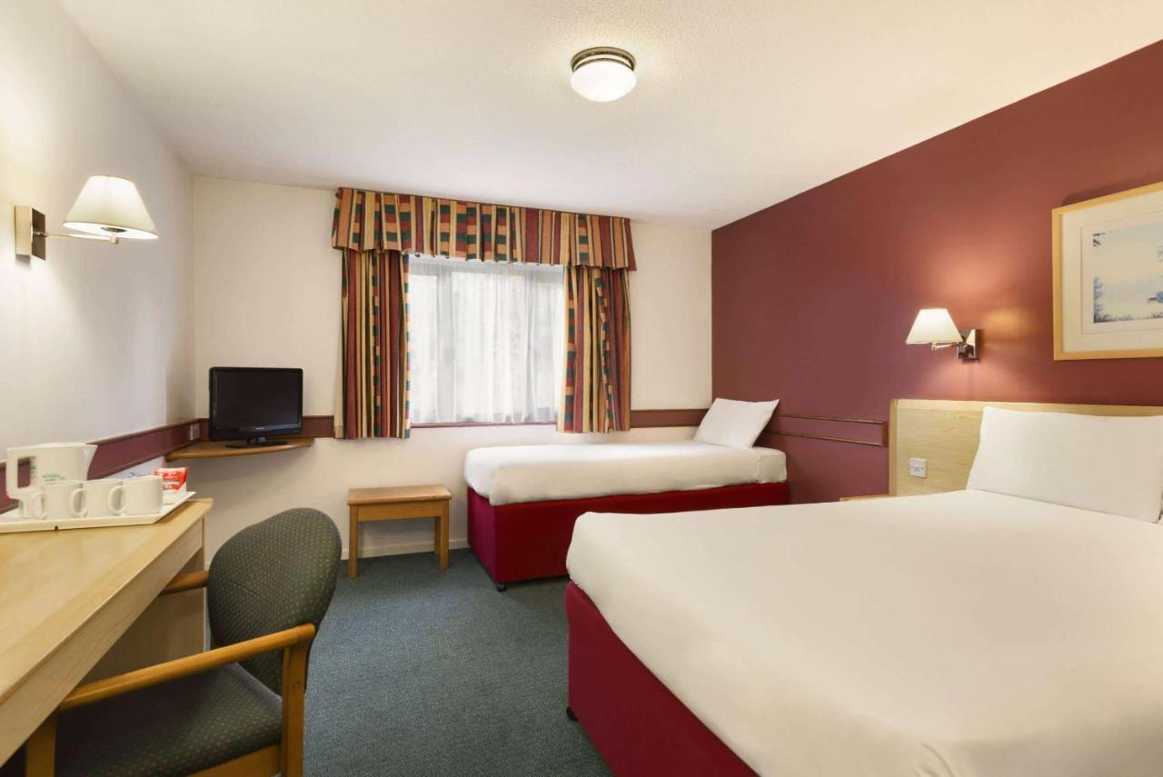 Days Inn Hotel Bradford - Leeds Brighouse Kültér fotó