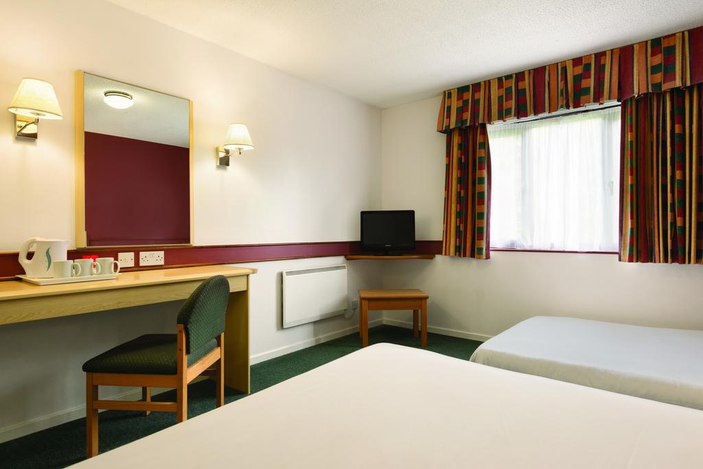 Days Inn Hotel Bradford - Leeds Brighouse Szoba fotó