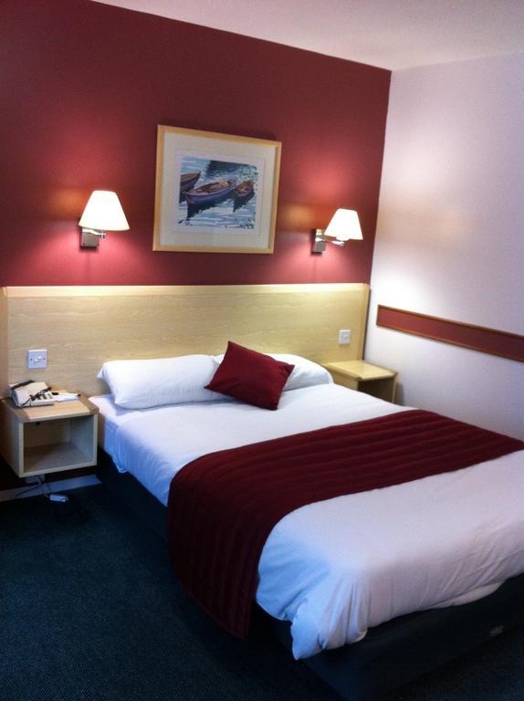 Days Inn Hotel Bradford - Leeds Brighouse Szoba fotó